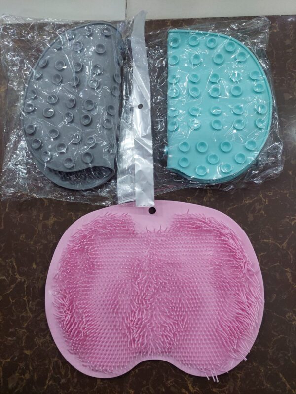 Body Wash Brush Shower Foot & Back Scrubber Mat, Wall Stick Suction Silicone Bathroom Scrubber (Random color) - Image 5